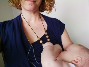 Breastfeeding with an SNS Tote Bag